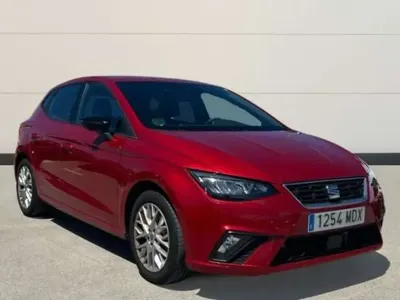 Usado Seat Ibiza FR 110 CV (80 kW) 2023 Rojo Utilitario