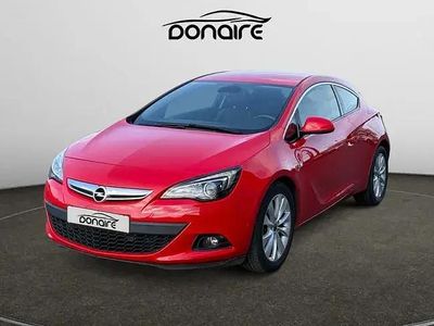 Usado Opel Astra GTC Sportive 130 CV (95 kW) 2014 Rojo Berlina