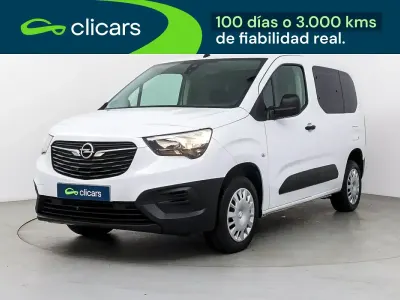 Usado Opel Combo Life Business Edition 100 HP (73 kW) 2023 Branco Van