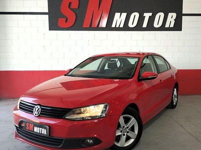Usado VW Jetta Advance 105 CV (77 kW) 2012 Rojo Berlina
