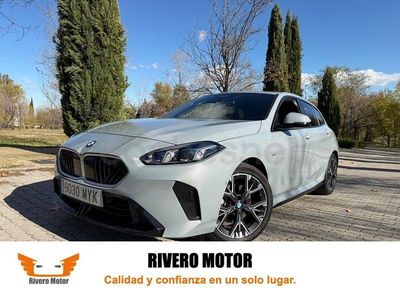 Usado BMW 120 Comfort Edition 170 CV (125 kW) 2025 Gris / plata Utilitario