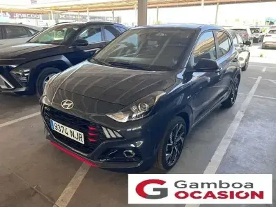 Usado Hyundai i10 N Line 80 CV (58 kW) 2025 Gris Utilitario