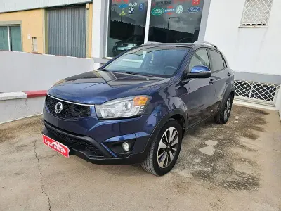 Usado SsangYong Korando Limited 149 CV (109 kW) 2014 Azul SUV