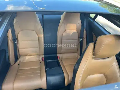 Käytetty Mercedes E200 Elegance 184 HP (135 kW) 2010 Musta Coupe - kaksiovinen