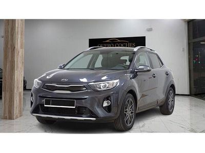 Usado Kia Stonic Edition 7 100 CV (73 kW) 2020 Gris / plata SUV