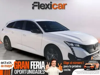 Usado Peugeot 308 SW Active 131 CV (96 kW) 2023 Blanco Familiar