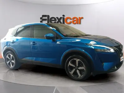 Begagnad Nissan Qashqai N-Connecta 140 HK (102 kW) 2022 Blå SUV