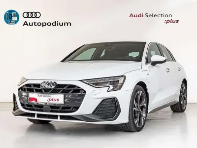 Usado Audi A3 Sportback e-tron S-Line 204 CV (150 kW) 2025 Blanco Utilitario