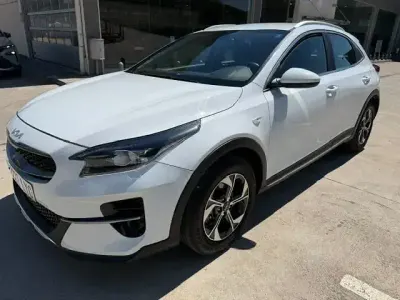 Usado Kia XCeed 120 CV (88 kW) 2022 Blanco SUV