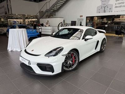 Porsche Cayman GT4