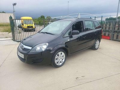 Usado Opel Zafira Family 140 CV (102 kW) 2014 Negro Monovolumen