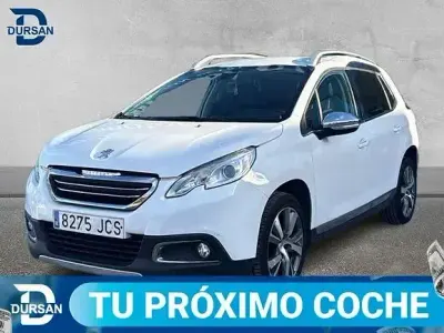 Usado Peugeot 2008 Allure 92 CV (67 kW) 2015 Blanco SUV