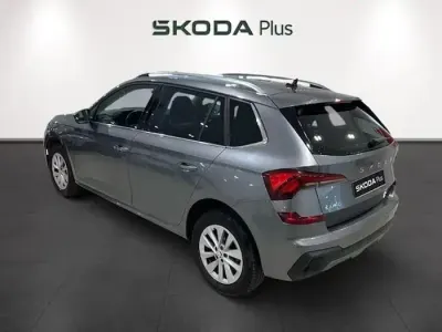Usado Skoda Kamiq Selection 115 CV (84 kW) 2025 Gris SUV