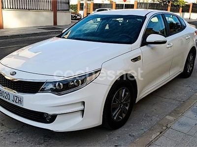 Usado Kia Optima 141 CV (103 kW) 2017 Blanco Berlina