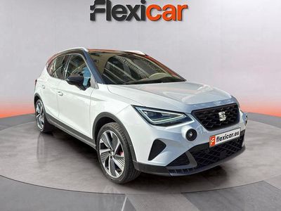 Usado Seat Arona FR 110 CV (80 kW) 2024 Gris SUV