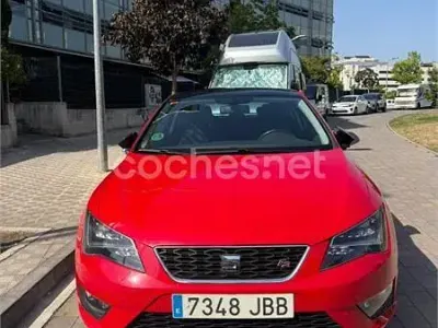 Usado Seat Leon FR 150 CV (110 kW) 2014 Rojo Berlina