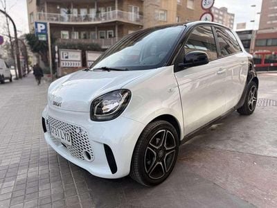 Usado Smart ForFour Electric Drive Passion 60 kW (82 CV) 2022 Blanco Utilitario