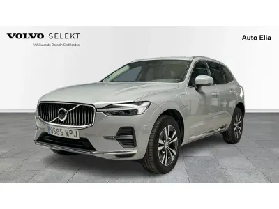 Usado Volvo XC60 Core 350 CV (257 kW) 2024 Gris SUV