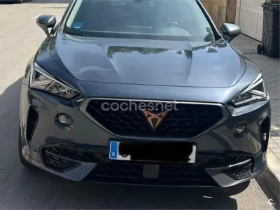 Usado Cupra Formentor 204 CV (150 kW) 2024 Gris / plata SUV