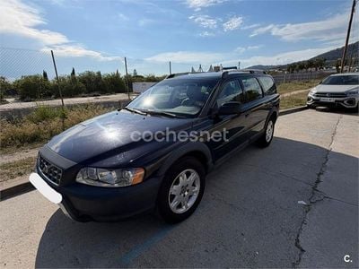 Begagnad Volvo XC70 Momentum 163 HK (119 kW) 2006 Blå Kombi