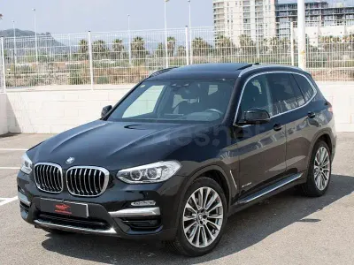 Usado BMW X3 Luxury Line 190 CV (139 kW) 2018 Gris / plata SUV