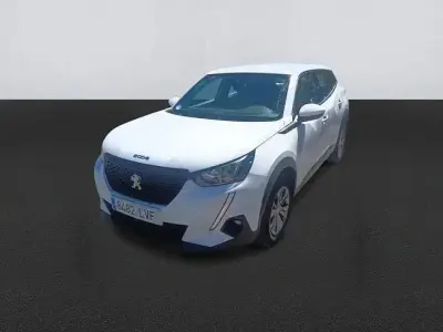 Usado Peugeot 2008 Active 110 CV (80 kW) 2021 Blanco SUV