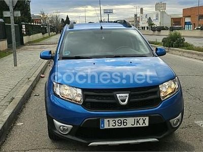 Usado Dacia Sandero Stepway 90 CV (66 kW) 2015 Azul Berlina