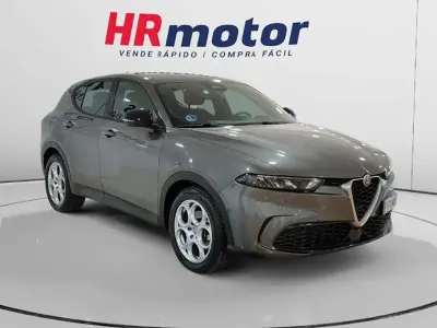 Usado Alfa Romeo Tonale Super 131 CV (96 kW) 2023 Gris SUV