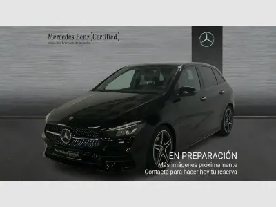 Usado Mercedes B180 AMG line 116 CV (85 kW) 2022 Negro Utilitario