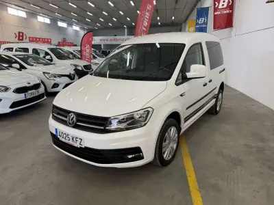 Usado VW Caddy 122 CV (89 kW) 2017 Blanco Monovolumen