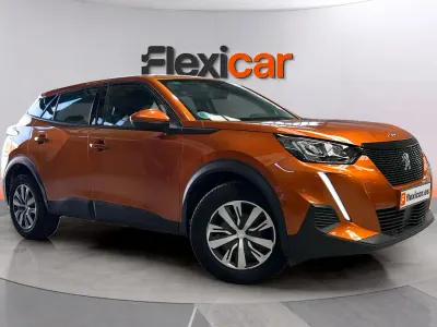Usado Peugeot 2008 Active 101 CV (74 kW) 2020 Naranja SUV