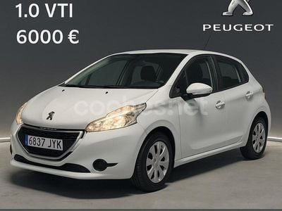 Blanco Usado 2014 Peugeot 208 Active Utilitario | 5500 € (Precio justo)