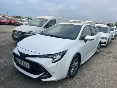 Usado Toyota Corolla Business Edition 122 CV (89 kW) 2022 Blanco Familiar