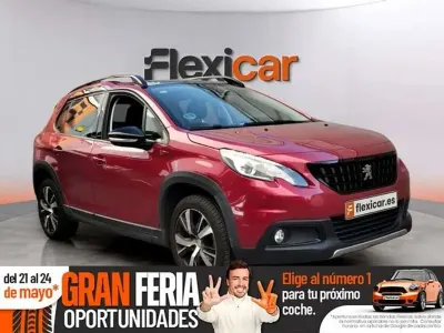 Usado Peugeot 2008 GT-line 131 CV (96 kW) 2018 Rojo SUV