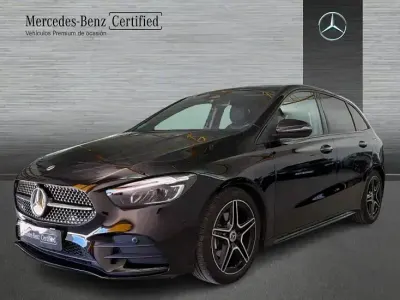 Usado Mercedes B200 150 CV (110 kW) 2024 Negro Utilitario