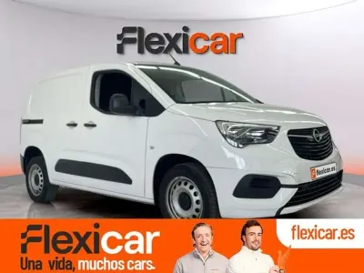 Käytetty Opel Combo Life Edition 102 HP (75 kW) 2023 Valkoinen Tila-auto