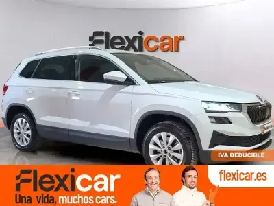 Usado Skoda Karoq Ambition 150 CV (110 kW) 2023 Blanco SUV