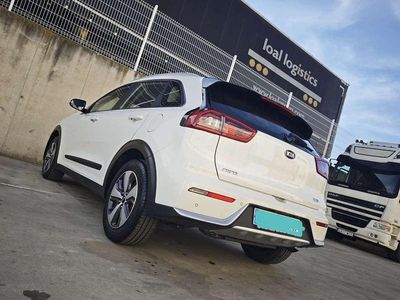 Usado Kia Niro 141 CV (103 kW) 2018 Blanco SUV