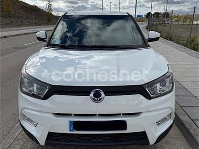 Blanco Usado 2016 Ssangyong (KGM) Tivoli SUV | 8200 € (Precio justo)