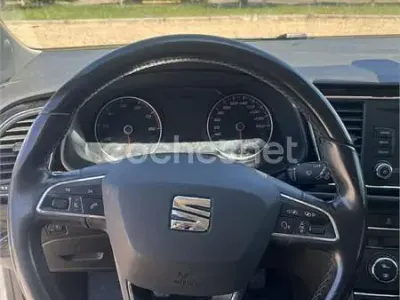 Usado Seat Leon Style 110 CV (80 kW) 2016 Blanco Berlina