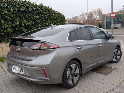 Usado Hyundai Ioniq Style 141 CV (103 kW) 2020 Gris Utilitario