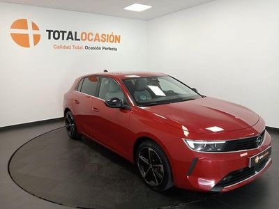 Usado Opel Astra Elegance 130 CV (95 kW) 2023 Rojo Berlina