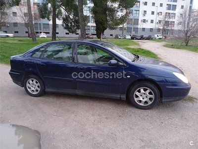 Usado Citroën C5 117 CV (86 kW) 2004 Azul Berlina