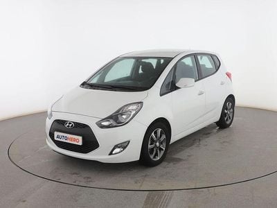 Usado Hyundai i20 125 CV (91 kW) 2019 Blanco Monovolumen