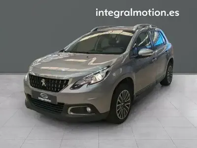 Usado Peugeot 2008 Active 102 CV (75 kW) 2019 Gris SUV