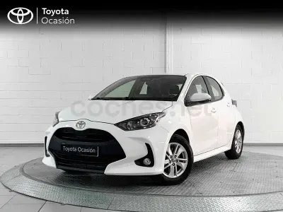Usado Toyota Yaris Hybrid Business Edition 116 CV (85 kW) 2024 Blanco Berlina
