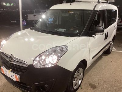 Blanco Usado 2017 Opel Combo Expression Monovolumen | 9990 € (Precio justo)