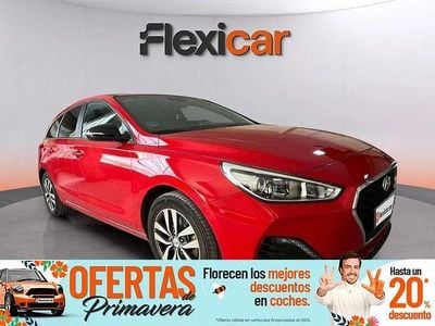 Usado Hyundai i30 GO! 120 CV (88 kW) 2019 Rojo Familiar