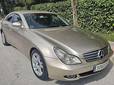 Beige Usado 2006 Mercedes CLS320 Coupe | 7990 € (Un poco caro)