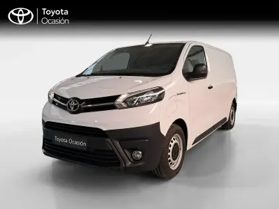 Käytetty Toyota Proace 100 kW (136 HP) 2023 Valkoinen Tila-auto